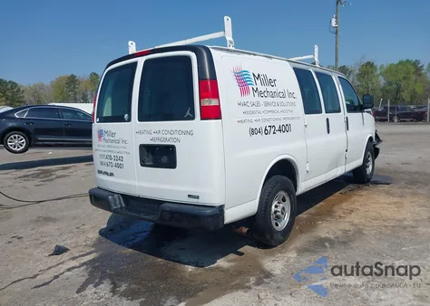 2010 GMC Savana 2500 Work Van z USA, uszkodzony, nr VIN 1GTZGFBA5A1101073